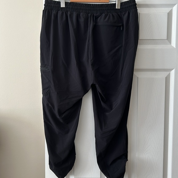 Athletic Capris - Picture 5 of 7